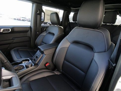 New 2025 Ford Bronco Outer Banks image 7
