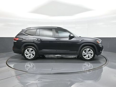 Used 2023 Volkswagen Atlas SE w/ Panoramic Sunroof Package FWD image 8