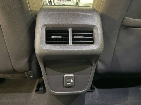 Used 2023 Chevrolet Equinox LS w/ LS Convenience Package FWD image 24
