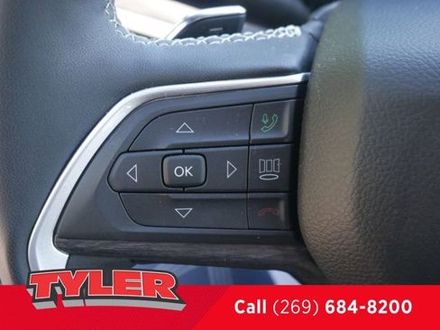 Used 2024 Jeep Grand Cherokee L Limited AWD/4WD image 26
