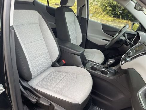 Used 2024 Chevrolet Equinox LS w/ Midnight Edition FWD image 17