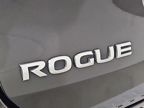 Used 2020 Nissan Rogue SL w/ Premium Package AWD/4WD image 12