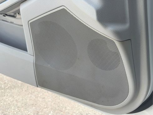 Used 2016 Mercedes-Benz E 250 Sedan image 35