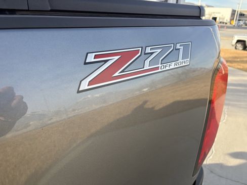 Used 2019 Chevrolet Colorado Z71 image 12