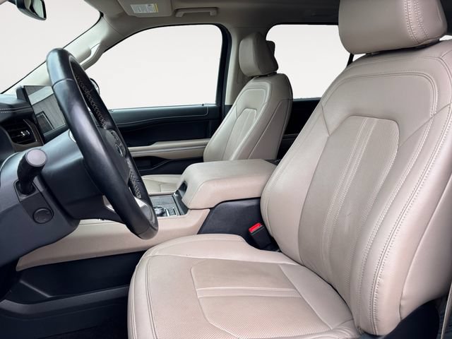 Used 2023 Ford Expedition Limited AWD/4WD image 9