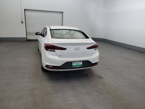 Used 2019 Hyundai Elantra SE FWD image 6