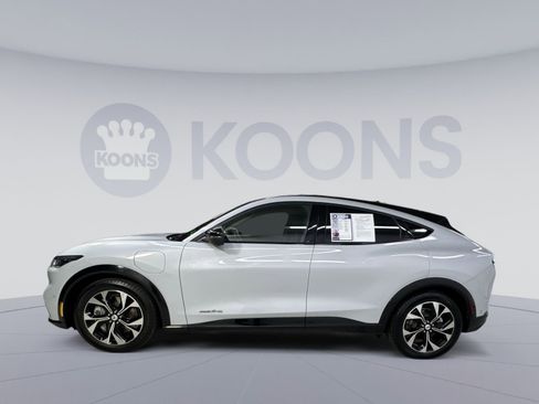 Used 2022 Ford Mustang Mach-E Premium image 8