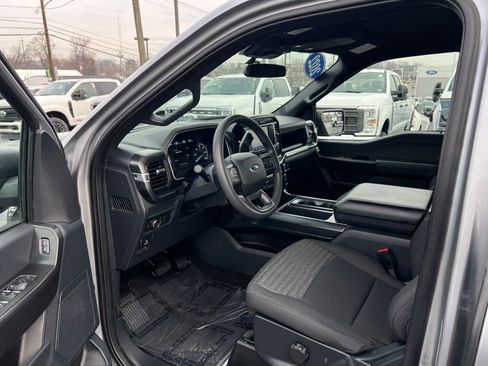 Certified 2022 Ford F150 XL w/ STX Appearance Package image 8