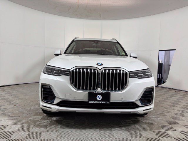 Used 2022 BMW X7 xDrive40i w/ Executive Package AWD/4WD image 2
