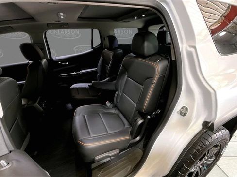 Used 2023 GMC Acadia AT4 w/ Technology Package AWD/4WD image 17