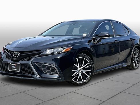 Used 2023 Toyota Camry SE image 37