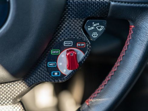 Used 2012 Ferrari FF image 28