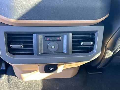 New 2026 Ford F250 Lariat w/ Lariat Premium Package AWD/4WD image 16