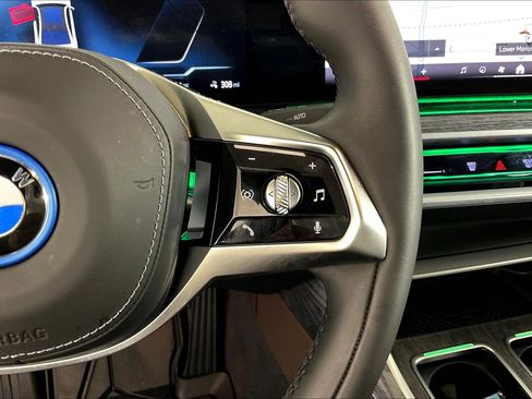Certified 2024 BMW i7 eDrive50 image 19