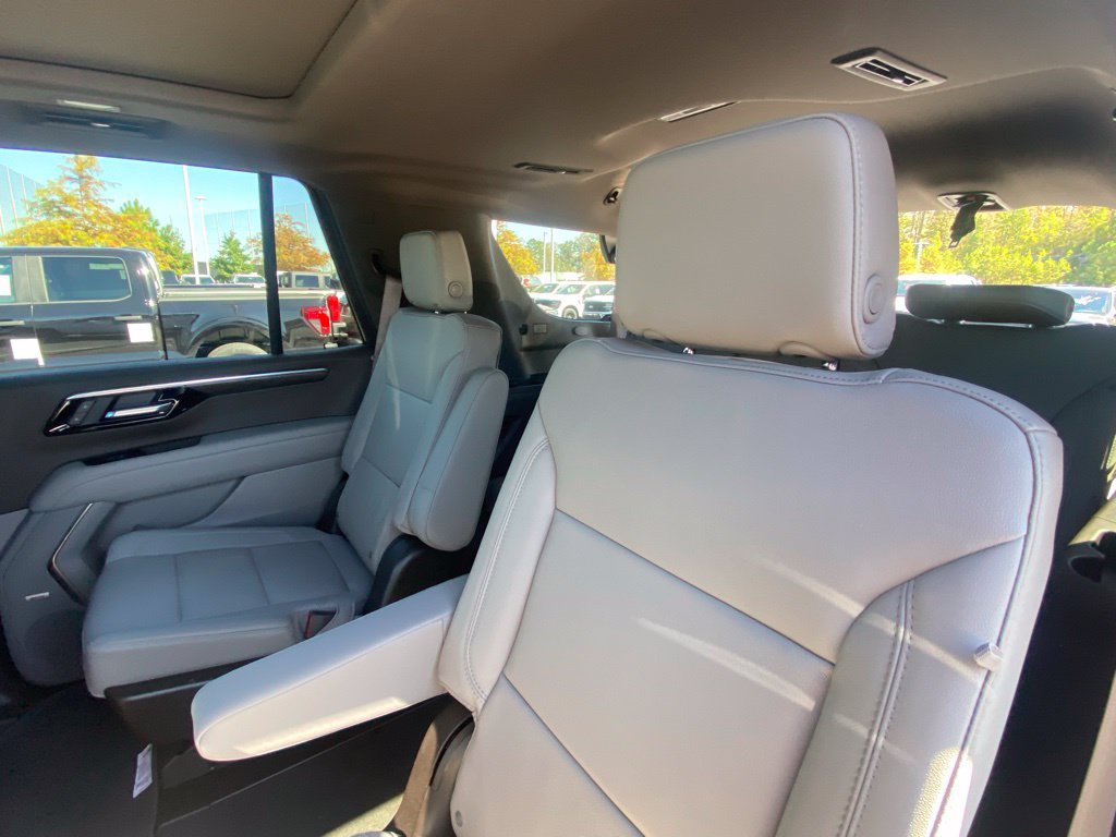 Used 2026 Chevrolet Tahoe Z71 w/ Z71 Off-Road Package AWD/4WD image 24