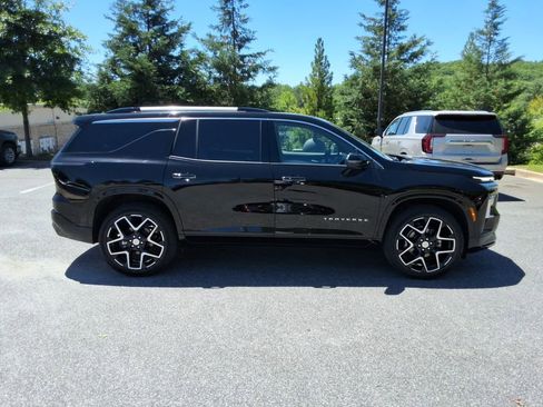 Certified 2026 Chevrolet Traverse High Country FWD image 4