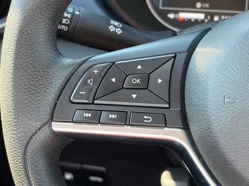 Used 2025 Nissan Versa SV FWD image 14