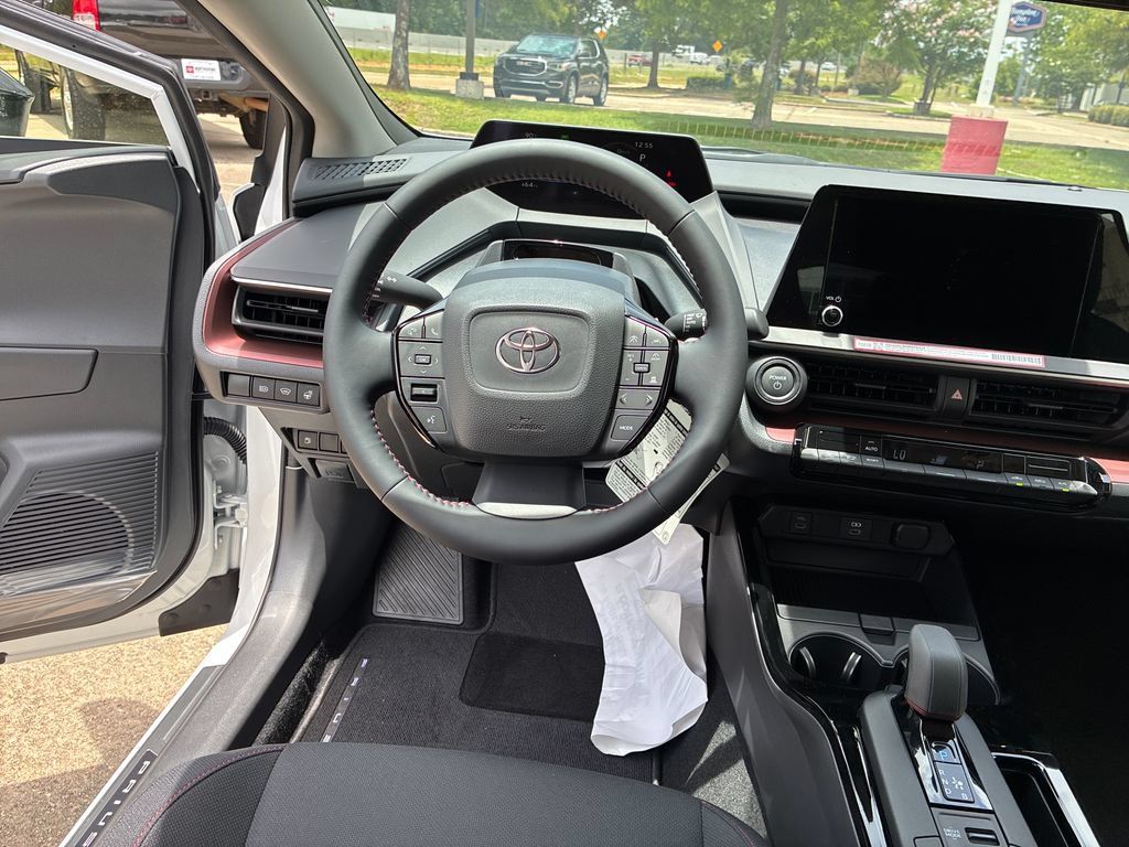 New 2026 Toyota Prius Plug-In Hybrid FWD image 18
