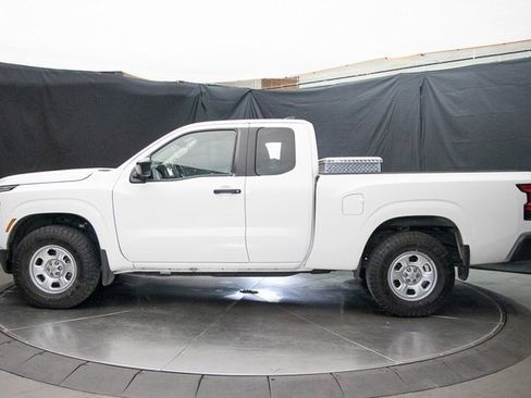 Used 2024 Nissan Frontier S w/ Technology Package image 9