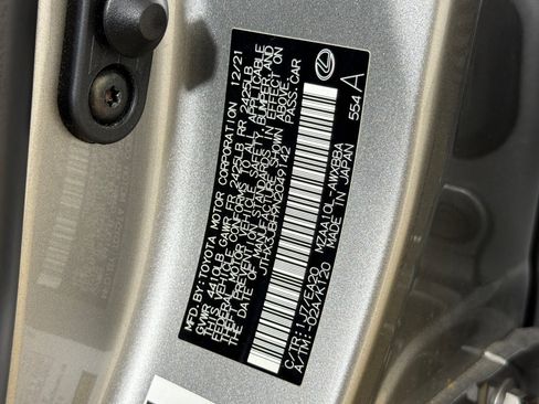 Used 2022 Lexus UX 200 w/ Accessory Package (Z2) FWD image 27