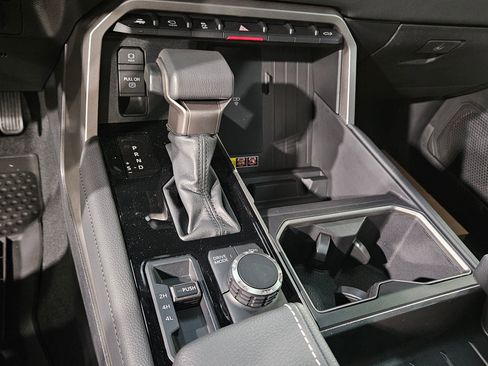 New 2026 Toyota Tundra Limited AWD/4WD image 19