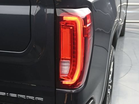 Used 2023 GMC Sierra 1500 Denali Ultimate AWD/4WD image 13