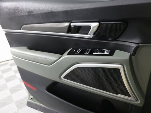 Used 2023 Kia Telluride EX X-Line image 27