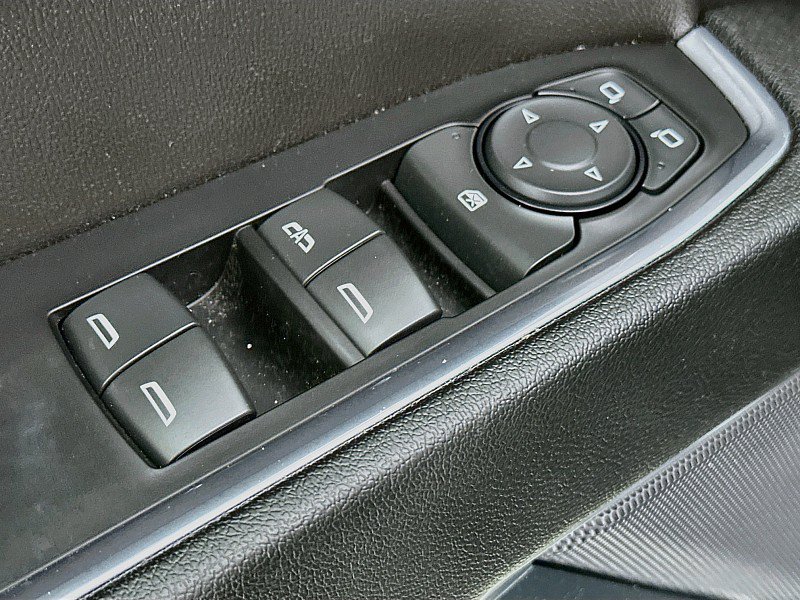 Used 2024 Chevrolet Silverado 1500 LT AWD/4WD image 17