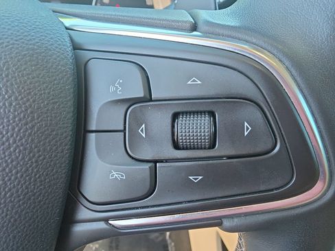Certified 2023 Buick Envision Avenir FWD image 25