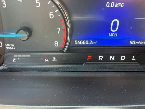 Used 2022 Ford Explorer XLT w/ Equipment Group 202A AWD/4WD image 27