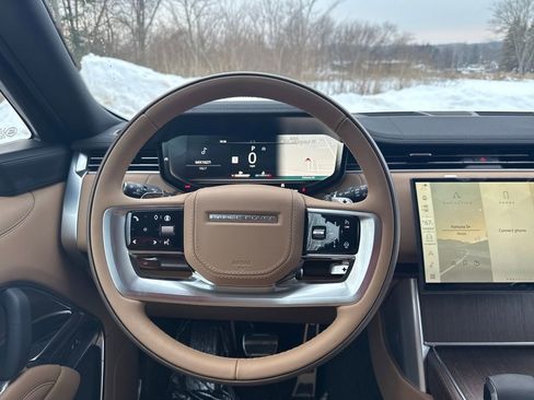 New 2026 Land Rover Range Rover Long Wheelbase SE AWD/4WD image 19