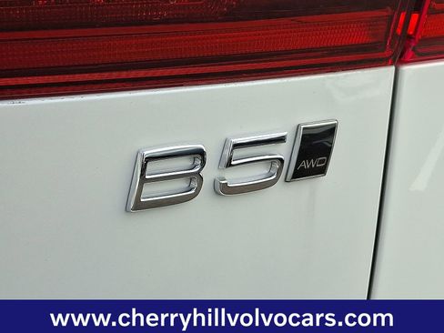 New 2026 Volvo XC60 B5 Plus w/ Protection Package Premier image 16