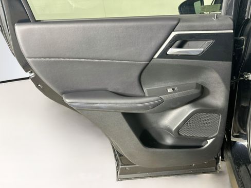 Used 2024 Mitsubishi Outlander SE FWD image 26