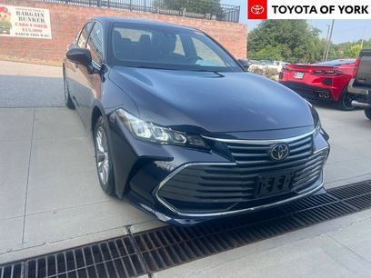 Used 2021 Toyota Avalon XLE w/ Moonroof Package
