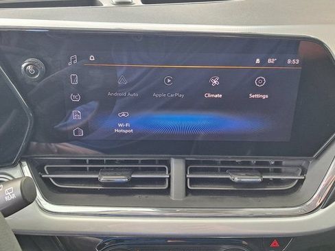 Used 2025 Chevrolet Trax LT FWD image 15