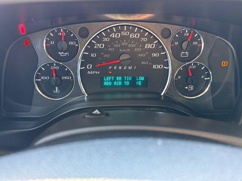 Used 2020 Chevrolet Express 2500 Extended w/ Driver Convenience Package image 32