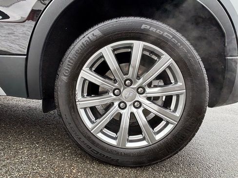 Used 2023 Cadillac XT4 Premium Luxury w/ Cold Weather Package image 20