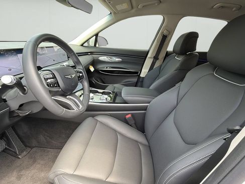 Certified 2026 Genesis GV70 2.5T AWD/4WD image 14