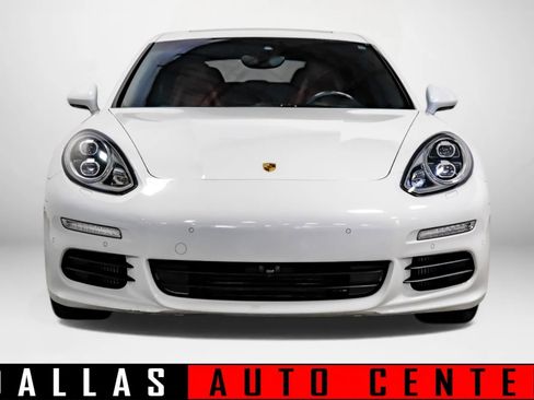 Used 2014 Porsche Panamera S image 2