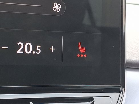 Used 2021 Volkswagen ID.4 Pro image 23