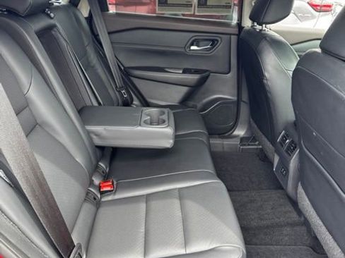 Certified 2023 Nissan Rogue SV w/ SV Premium B Package AWD/4WD image 15