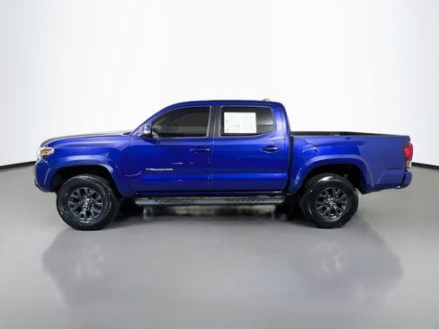 Used 2022 Toyota Tacoma SR5 w/ Technology Package RWD image 9
