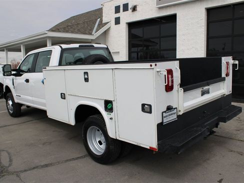 Used 2020 Ford F350 XL w/ Power Equipment Group image 7