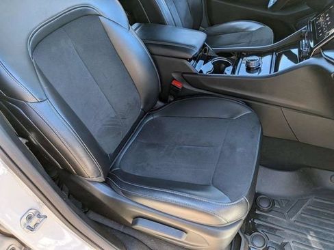 Used 2023 Jeep Grand Cherokee Altitude AWD/4WD image 27