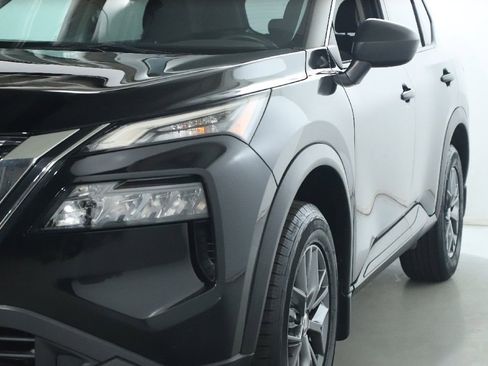 Used 2021 Nissan Rogue S AWD/4WD image 5