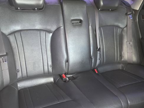 Used 2018 Genesis G80 3.8 RWD image 18