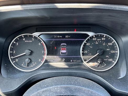 Used 2023 Nissan Rogue SV w/ SV Premium Package FWD image 22