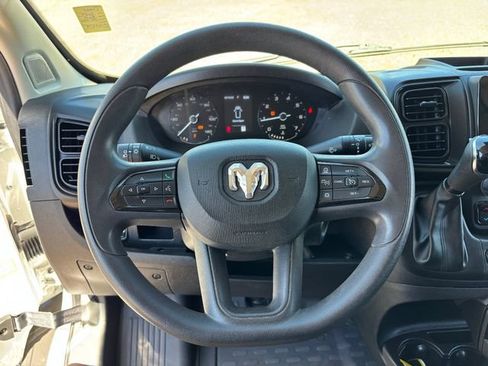 Used 2024 RAM ProMaster 2500 w/ Convenience Group FWD image 27