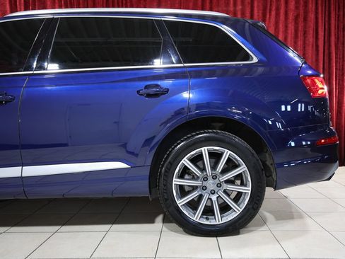 Used 2019 Audi Q7 3.0T Premium Plus w/ Premium Plus Package AWD/4WD image 6