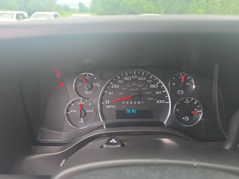 New 2025 Chevrolet Express 2500 RWD image 18